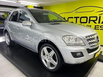 Gris / plata Usado 2009 Mercedes ML320 SUV | 16.990 € (Caro)