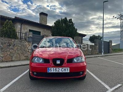 Käytetty Seat Ibiza Sport 100 HP (73 kW) 2004 Punainen Viistoperä