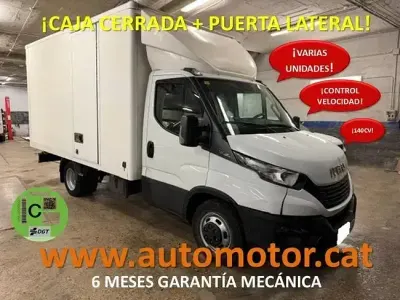 Usado Iveco Daily 160 CV (117 kW) 2022 Blanco Berlina