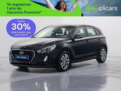 Usado Hyundai i30 120 CV (88 kW) 2017 Negro Berlina