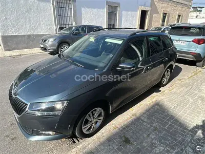 Usado Skoda Fabia Ambition 95 CV (69 kW) 2019 Gris / plata Utilitario