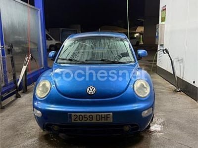 Usado VW New Beetle 90 CV (66 kW) 1999 Azul Utilitario