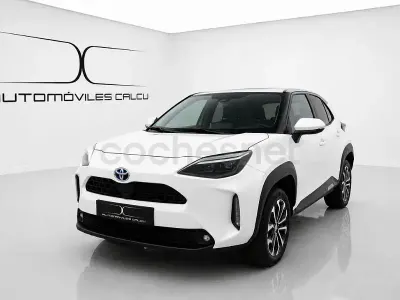 Usado Toyota Yaris Cross Active 116 CV (85 kW) 2022 Blanco SUV