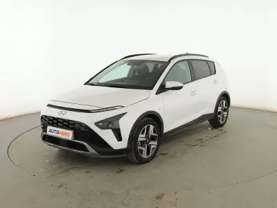 Usado Hyundai Bayon 101 CV (74 kW) 2022 Blanco SUV