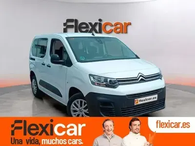 Usado Citroën Berlingo Feel 102 CV (75 kW) 2023 Blanco Monovolumen