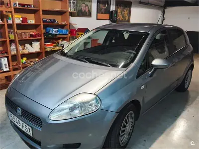 Używany Fiat Grande Punto Dynamic 90 KM (66 kW) 2007 Szary Hatchback