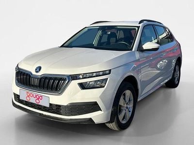 Usado Skoda Kamiq Active 95 CV (69 kW) 2022 Blanco SUV