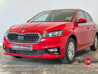Rojo Usado 2024 Skoda Fabia Selection Utilitario | 16.790 € (Precio justo)