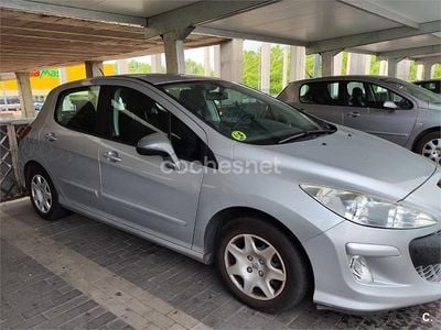 Usado Peugeot 308 90 CV (66 kW) 2010 Gris / plata Berlina