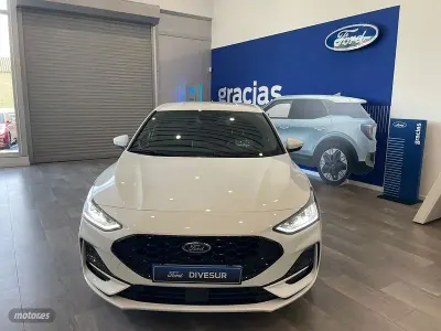 Nuevo Ford Focus ST-Line X 125 CV (91 kW) 2025 Blanco Berlina