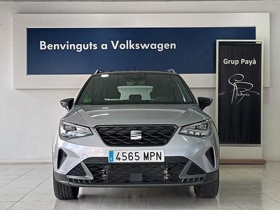 Usado Seat Arona FR 110 CV (80 kW) 2024 Gris SUV