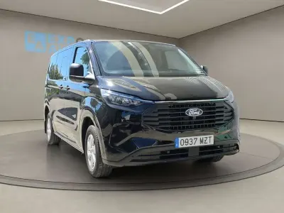 Usado Ford Transit Custom 232 CV (170 kW) 2025 Negro Familiar