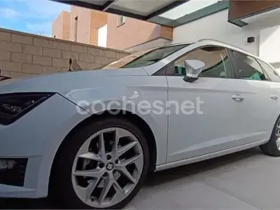 Käytetty Seat Leon ST FR 184 HP (135 kW) 2016 Valkoinen Farmari