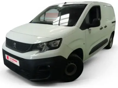 Usado Peugeot Partner Premium 98 CV (72 kW) 2021 Blanco Monovolumen