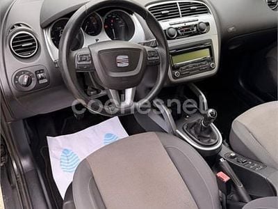 Gris / plata Usado 2010 Seat Altea Ecomotive Monovolumen | 6550 € (Precio justo)