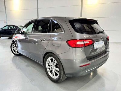 Mercedes B200