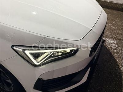 Usado Cupra Leon 204 CV (150 kW) 2024 Blanco Berlina