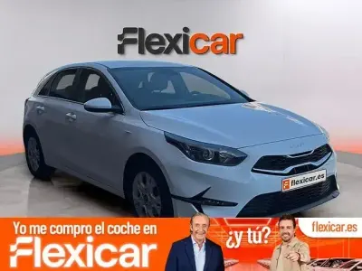 Usado Kia Ceed 136 CV (100 kW) 2023 Blanco Utilitario