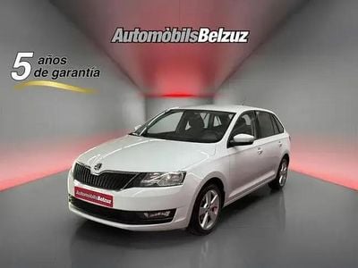 Begagnad Skoda Rapid Active 95 HK (69 kW) 2019 Vit Halvkombi