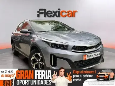Usado Kia XCeed 160 CV (117 kW) 2023 Gris SUV