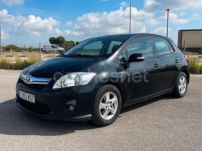 Toyota Auris Hybrid