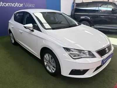 Usado Seat Leon Reference 90 CV (66 kW) 2018 Blanco Berlina