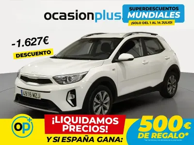 Usado Kia Stonic 100 CV (73 kW) 2025 Blanco SUV