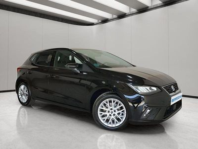 Usado Seat Ibiza FR 115 CV (84 kW) 2024 Negro Utilitario