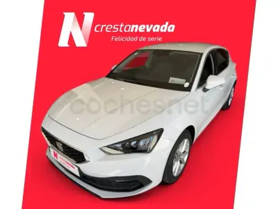 Usado Seat Leon Style 116 CV (85 kW) 2025 Blanco Berlina