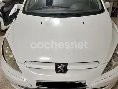 Usado Peugeot 307 110 CV (80 kW) 2001 Blanco Utilitario