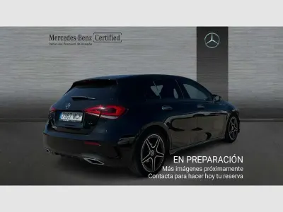 Usado Mercedes A180 109 CV (80 kW) 2022 Negro Utilitario