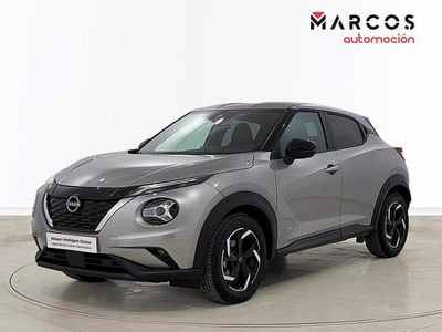Usado Nissan Juke N-Connecta 145 CV (106 kW) 2022 Plata diamante negro SUV