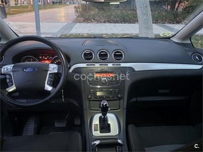Usado Ford S-MAX Trend 140 CV (102 kW) 2013 Negro Monovolumen