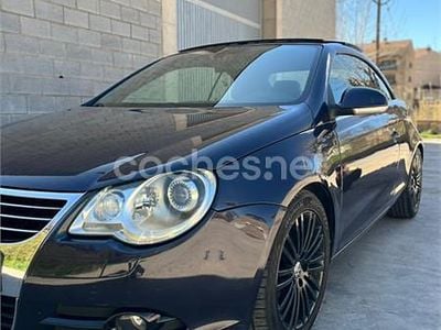Usado VW Eos 200 CV (147 kW) 2007 Azul Descapotable