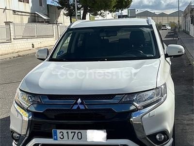 Mitsubishi Outlander P-HEV