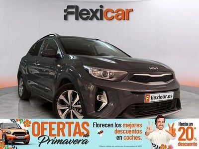 Usado Kia Stonic 100 CV (73 kW) 2023 Gris SUV