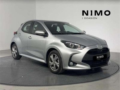 Usado Toyota Yaris Hybrid Active 116 CV (85 kW) 2025 Utilitario