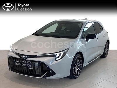 Gris / plata Usado 2023 Toyota Corolla Berlina | 29.990 €