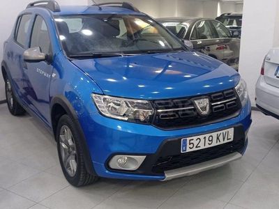 Käytetty Dacia Sandero Comfort 90 HP (66 kW) 2019 Sininen Sedan