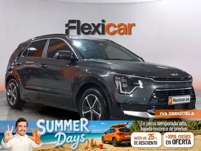 Usado Kia Niro 141 CV (103 kW) 2023 Gris SUV