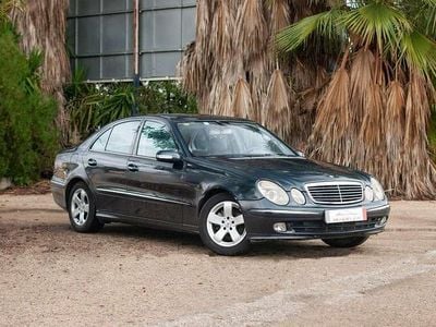Azul Usado 2004 Mercedes E220 Avantgarde Familiar | 3500 € (Un poco caro)