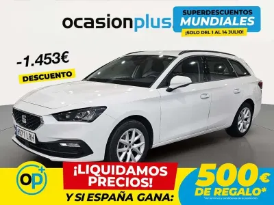 Usado Seat Leon ST Style 150 CV (110 kW) 2021 Blanco Familiar