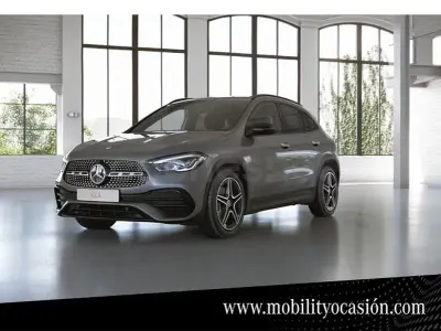 Begagnad Mercedes GLA200 AMG line 150 HK (110 kW) 2021 Grå SUV