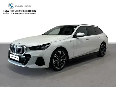 Używany BMW 520 Comfort Edition 197 KM (144 kW) 2025 Biały Kombi