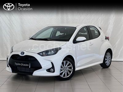 Blanco Usado 2021 Toyota Yaris Hybrid Business Edition Berlina | 18.490 € (Precio justo)