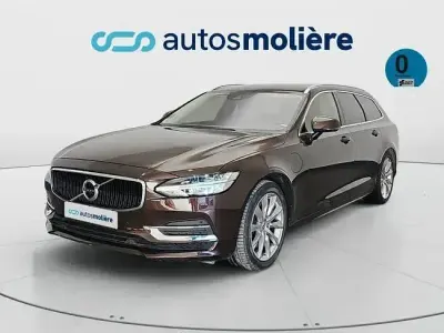 Käytetty Volvo V90 Momentum 390 HP (286 kW) 2019 Oranssi Farmari