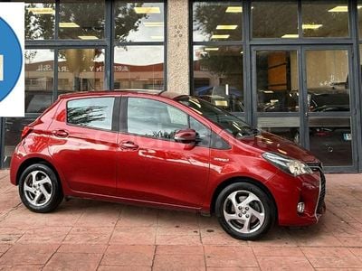 Granate Usado 2014 Toyota Yaris Hybrid Advance Berlina | 9490 € (Precio justo)