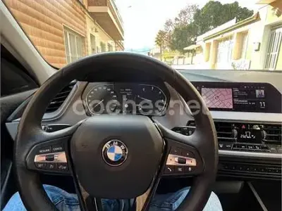 Usado BMW 116 116 CV (85 kW) 2020 Negro Utilitario