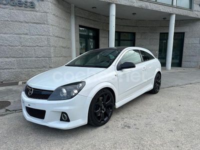 Opel Astra GTC