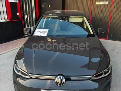 Negro Usado 2022 VW Golf VIII Life Berlina | 22.100 € (Precio justo)